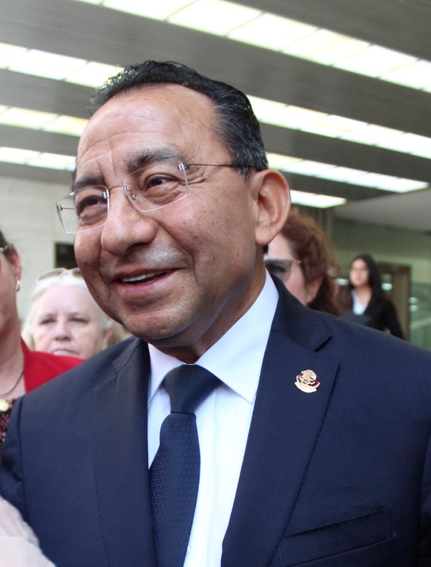 Rostro sonriente del presidente Rafael Guerra Alvares