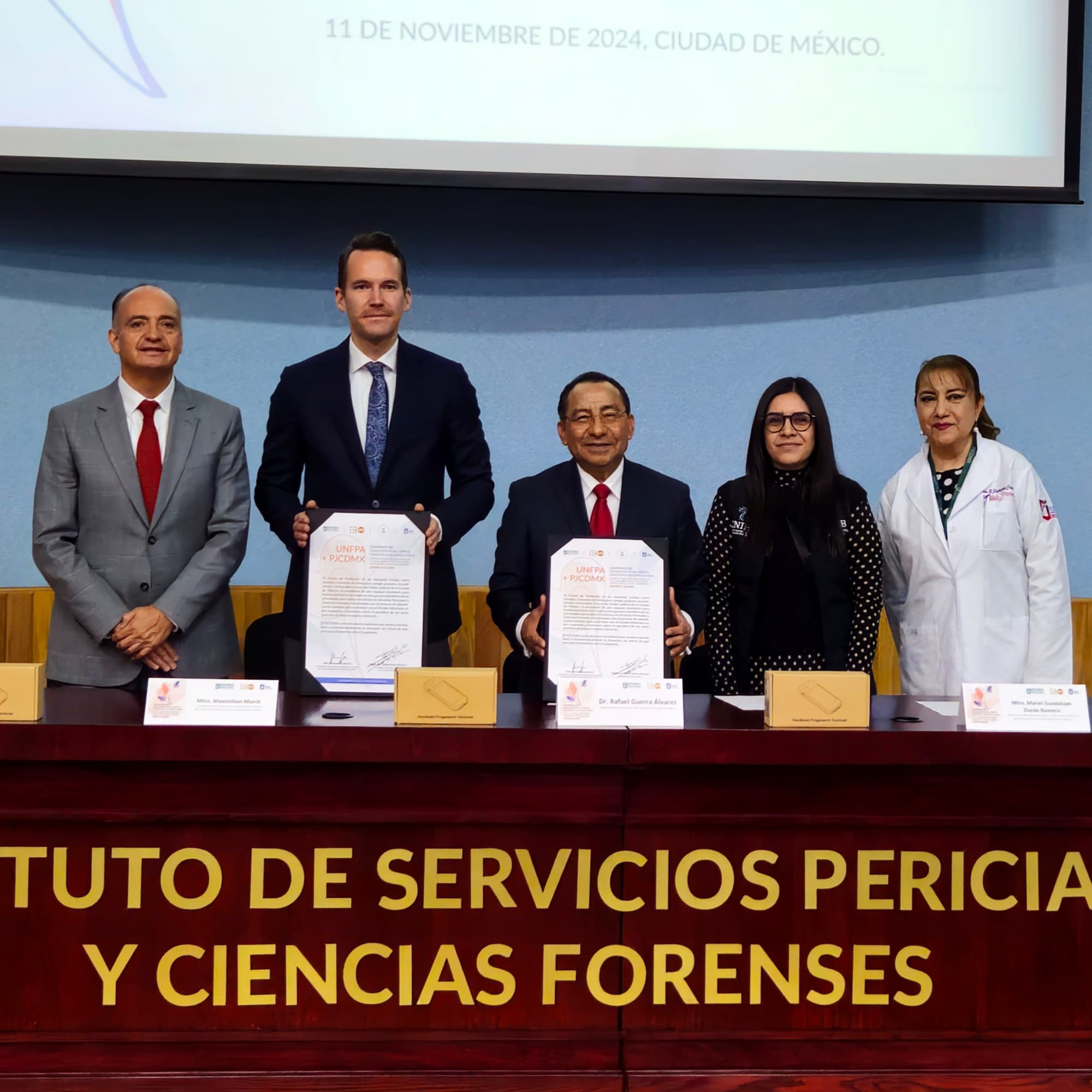 INCIFO RECIBE ESCANERES DACTILARES PARA IDENTIFICACION DE CADAVERES_Mesa de trabajo 1 copia 4