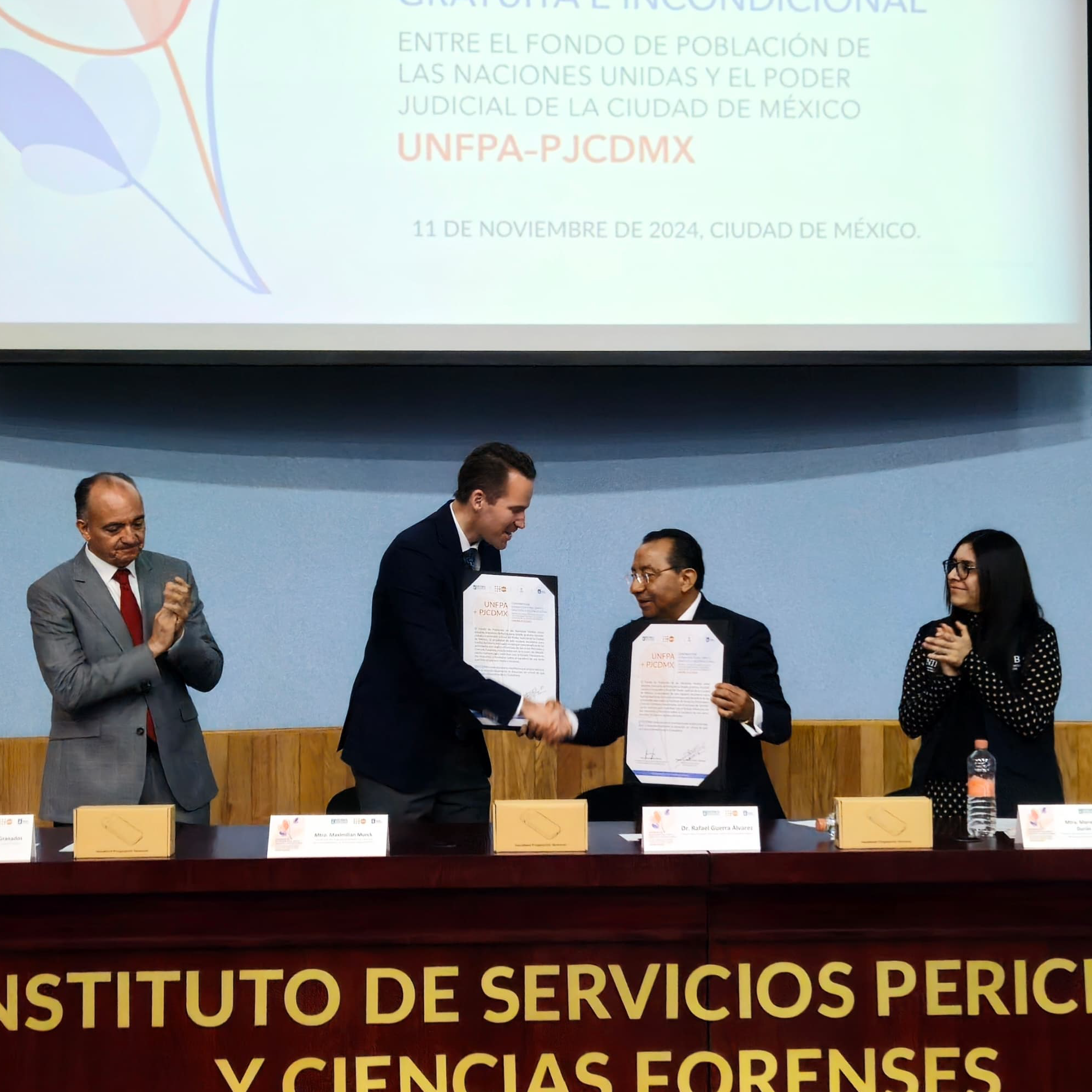 INCIFO RECIBE ESCANERES DACTILARES PARA IDENTIFICACION DE CADAVERES_Mesa de trabajo 1 copia 8