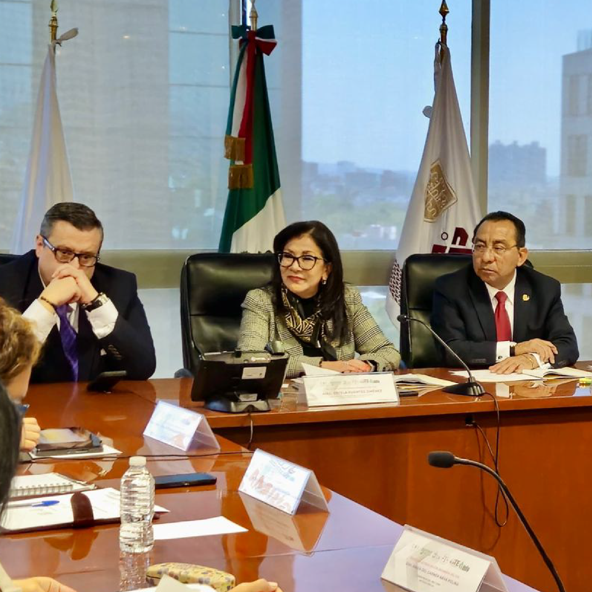 INCIFO RECIBE ESCANERES DACTILARES PARA IDENTIFICACION DE CADAVERES_Mesa de trabajo 1 copia 9