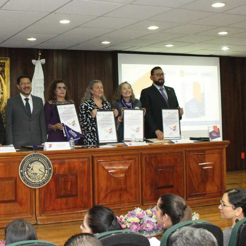 PRESENTA MAG. GUERRA ÁLVAREZ MANUAL INSTITUCIONAL PARA IDENTIFICAR Y ATENDER VIOLENCIA DE GÉNERO-03