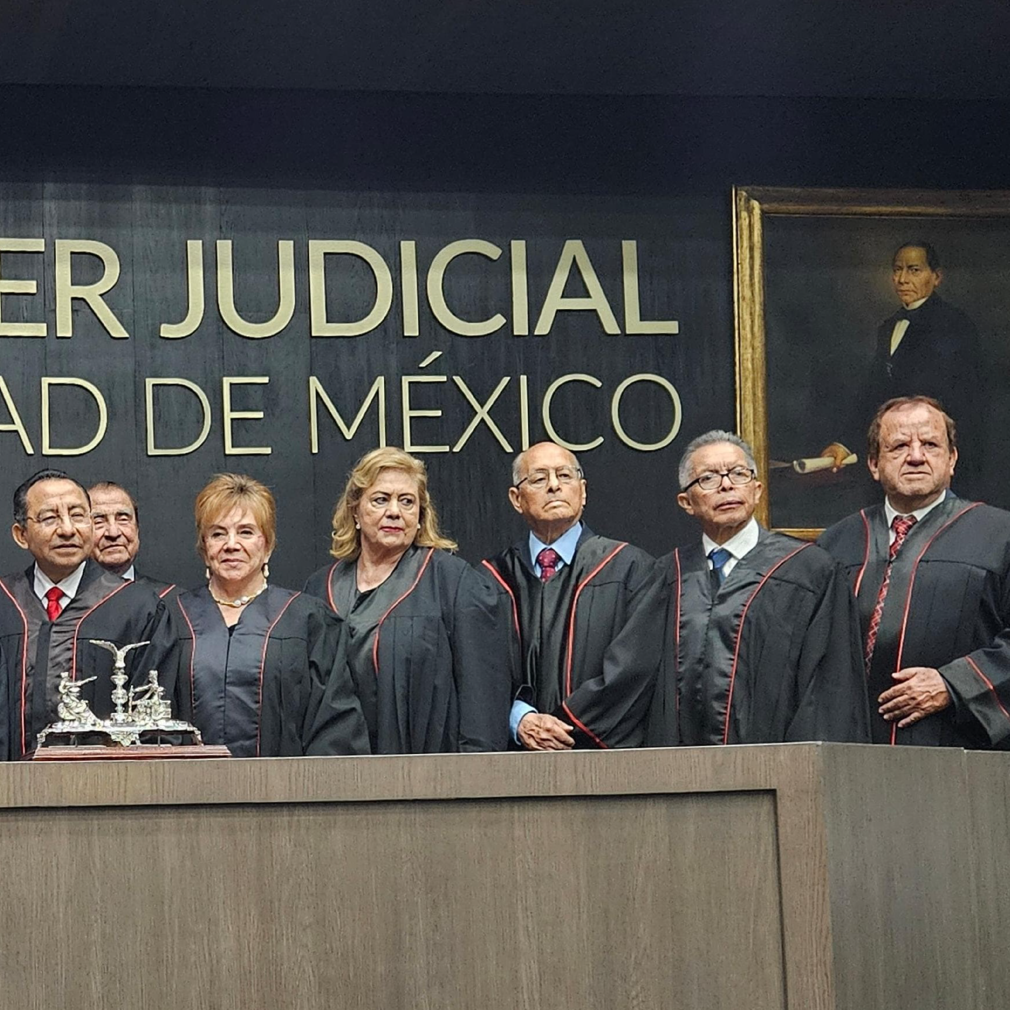 RINDE HOMENAJE PJCDMX A MAGISTRADOS Y MAGISTRADAS EN RETIRO-02