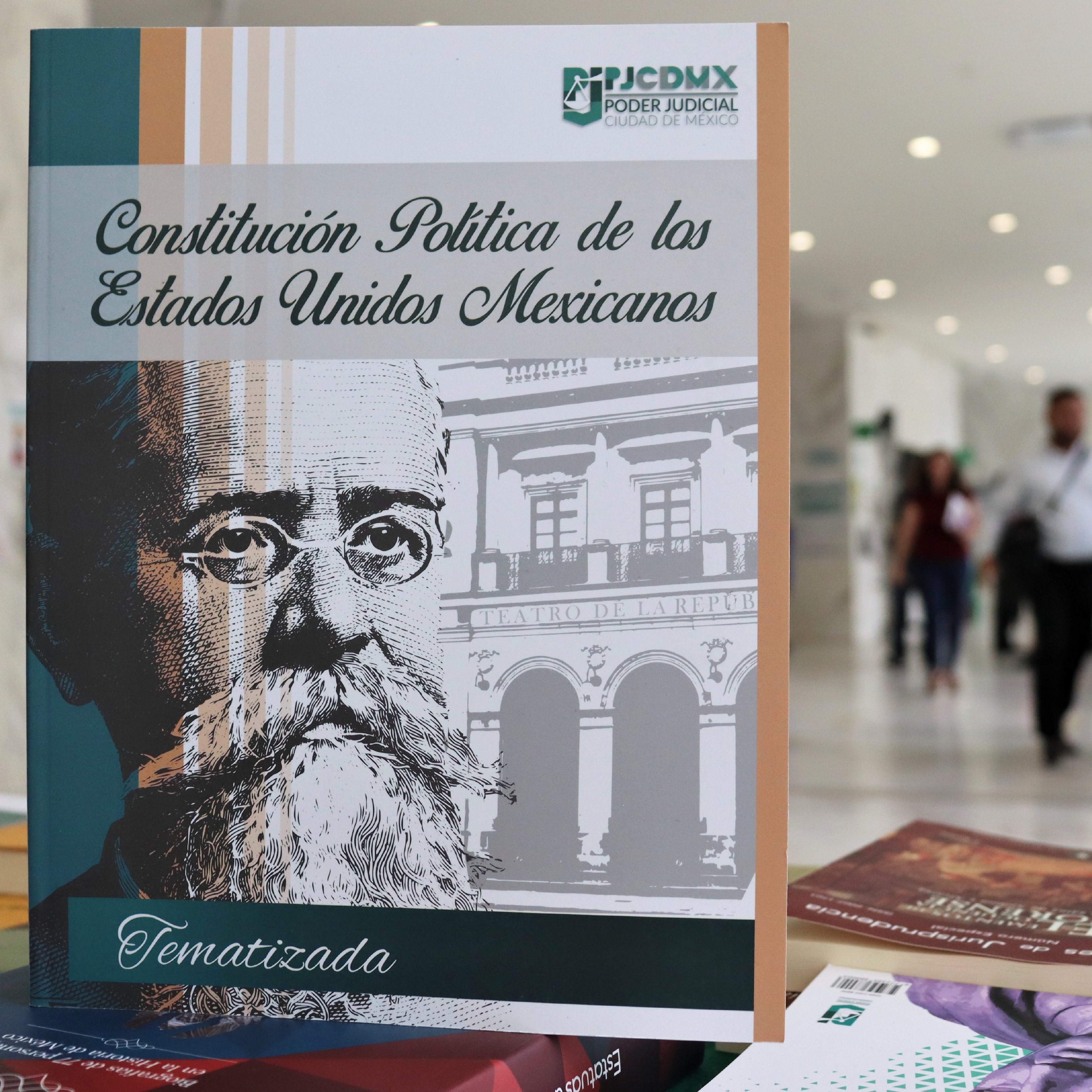extiende pjcdmx cultura juridica con su libreria itinerante3